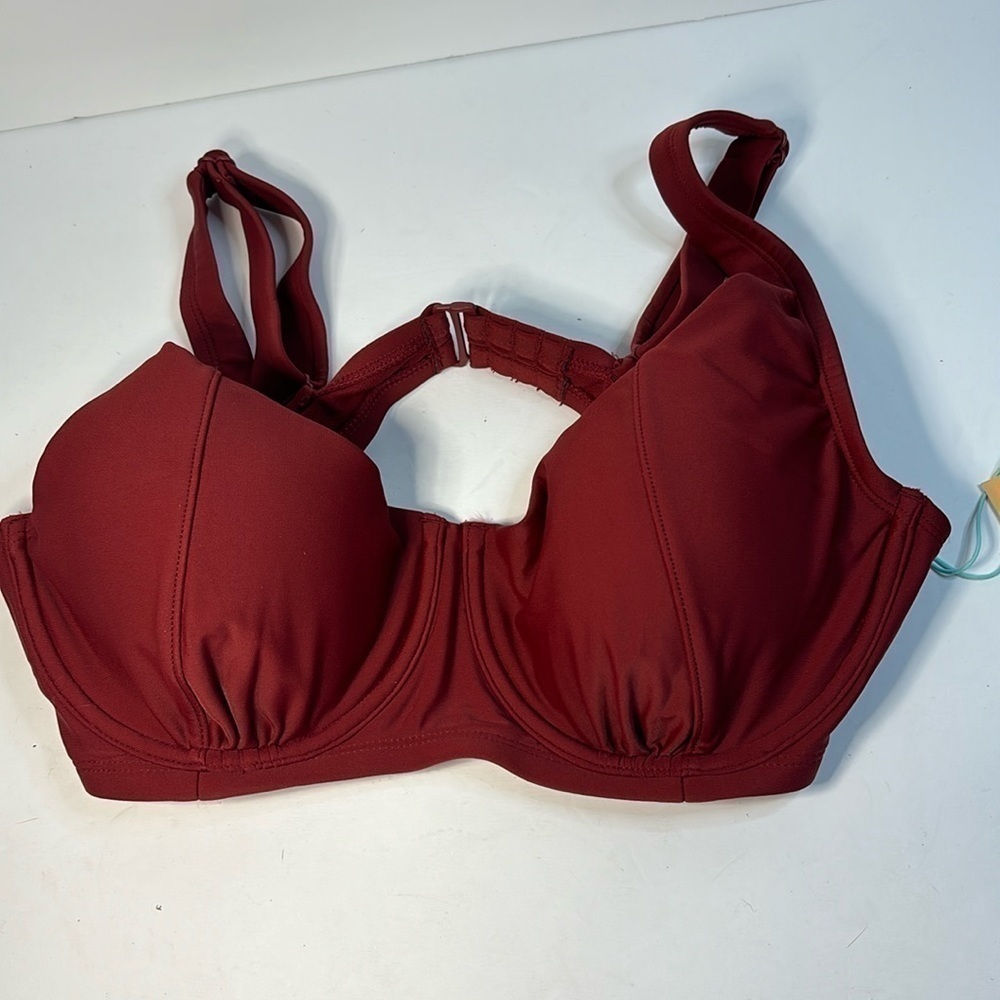 Maroon, bikini, bathing suit top D/DD (8-10)